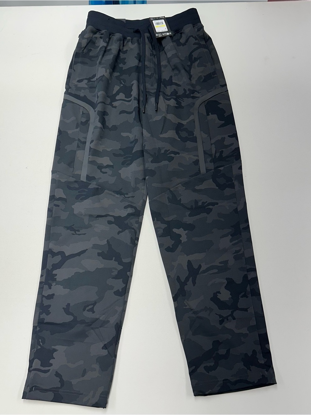 Under Armour Sportstyle Woven Print Cargo Pants Men's Medium Loose 1388019-021
